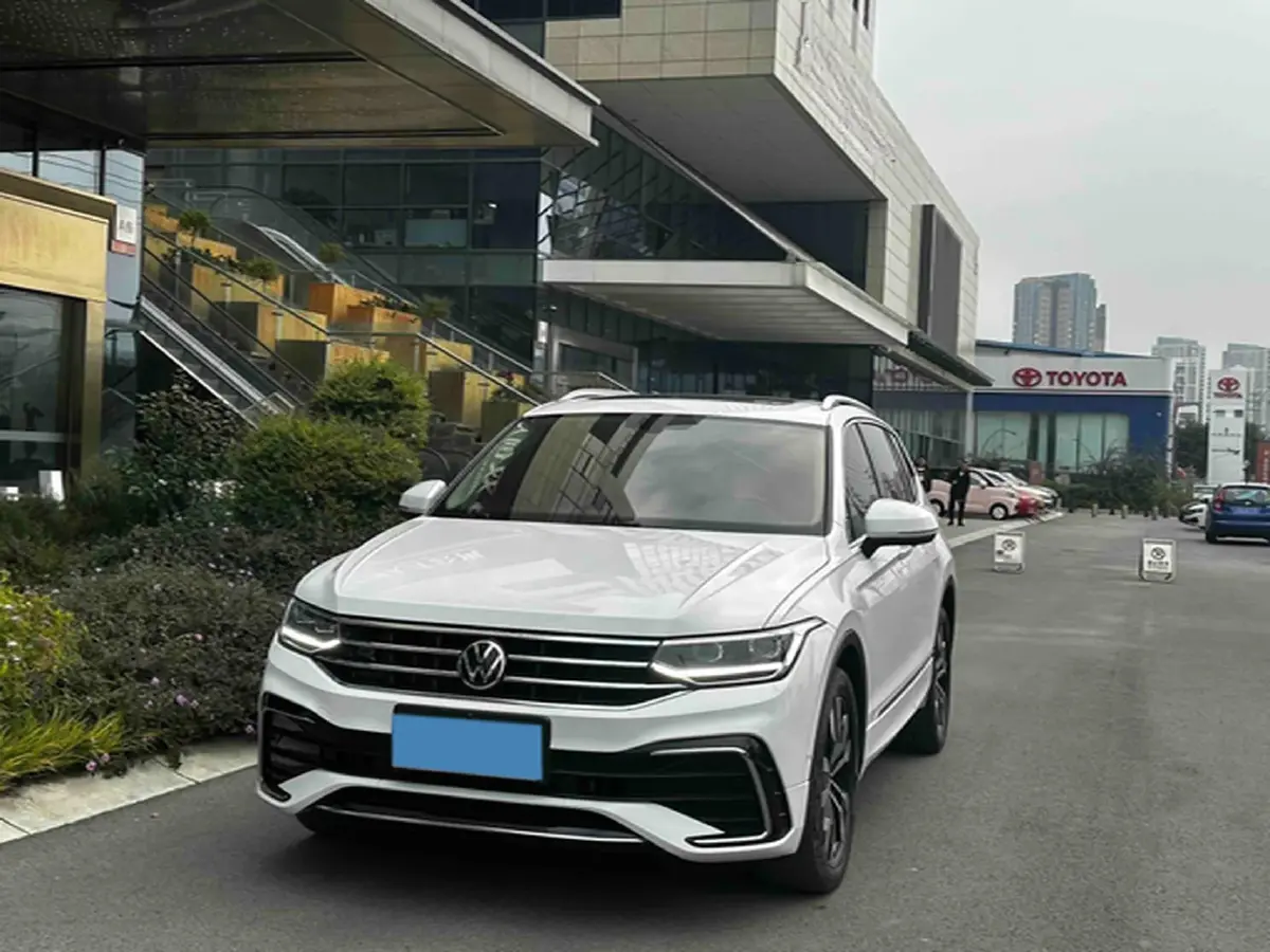 2024 Volkswagen Tiguan L 2.0T 186HP L4 7DCT