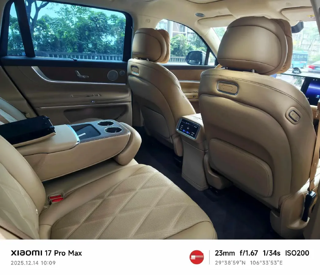 2025 AITO AITO M9 REEV 160HP REEV,autocango,china used car exporter,china ev exporter,chinese used car exporter,chinese used ev exporter