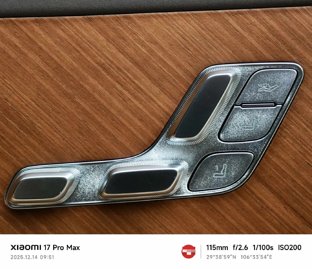 2025 AITO AITO M9 REEV 160HP REEV,autocango,china used car exporter,china ev exporter,chinese used car exporter,chinese used ev exporter