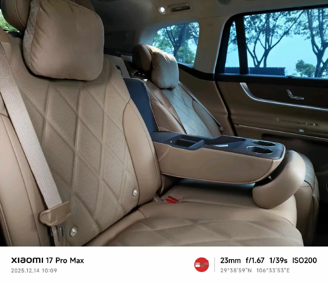 2025 AITO AITO M9 REEV 160HP REEV,autocango,china used car exporter,china ev exporter,chinese used car exporter,chinese used ev exporter