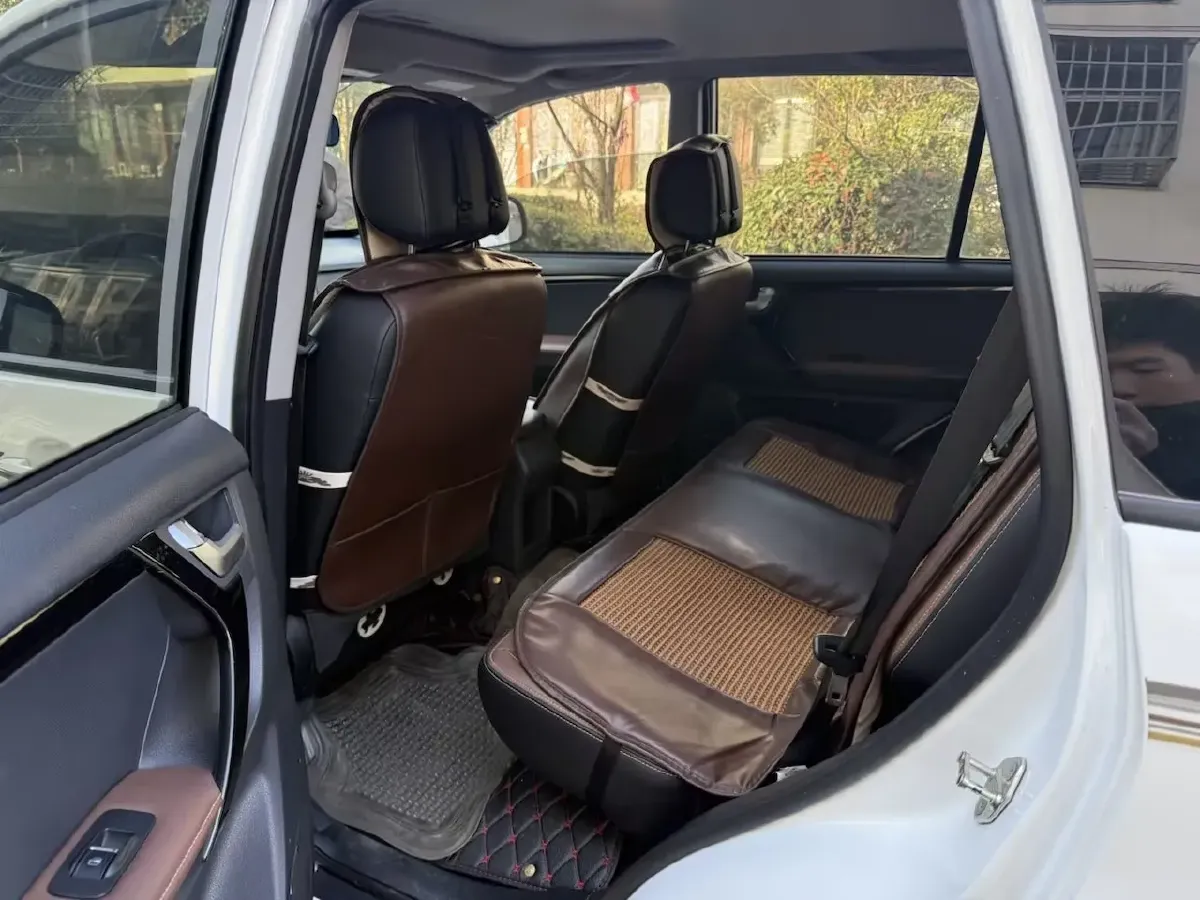 2018 Chery Tiggo 3 1.6L 126HP L4 5MT,autocango,china used car exporter,china ev exporter,chinese used car exporter,chinese used ev exporter