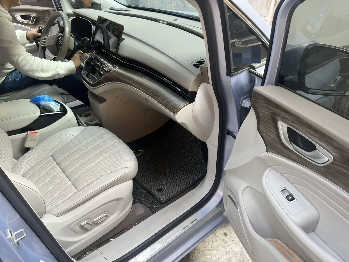 2022 Roewe iMAX8 BEV 90KWH,autocango,china used car exporter,china ev exporter,chinese used car exporter,chinese used ev exporter