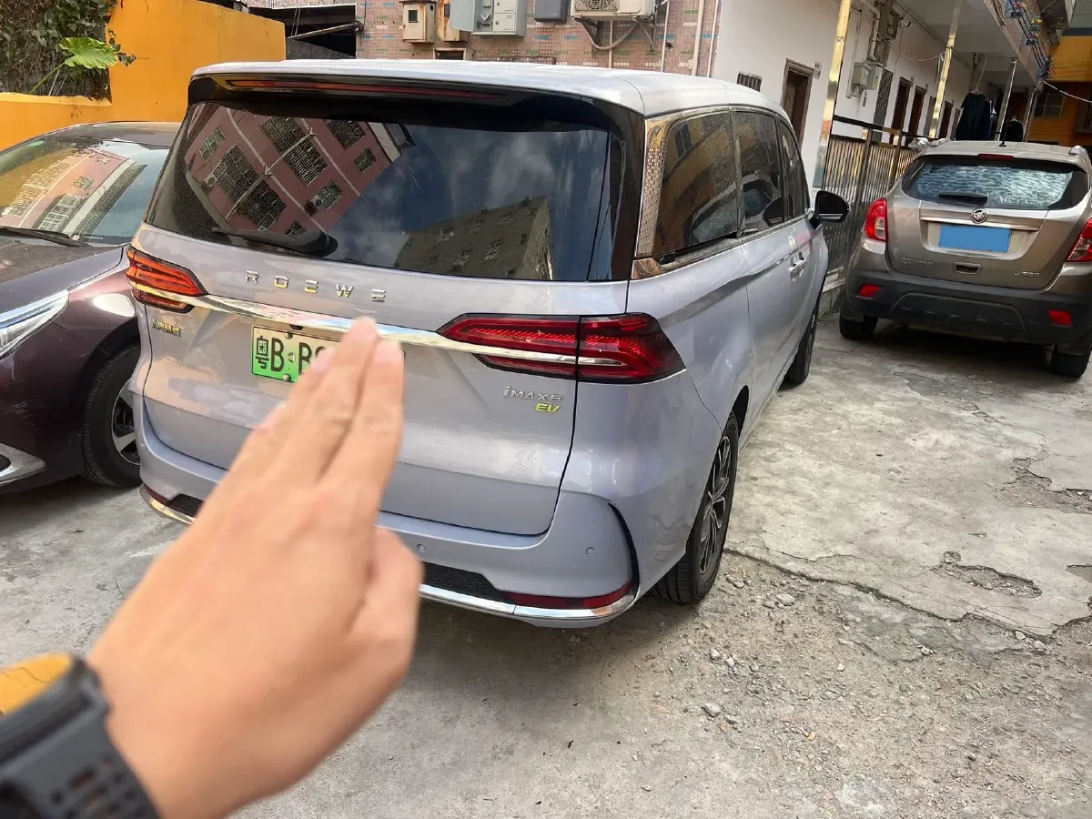 2022 Roewe iMAX8 BEV 90KWH,autocango,china used car exporter,china ev exporter,chinese used car exporter,chinese used ev exporter