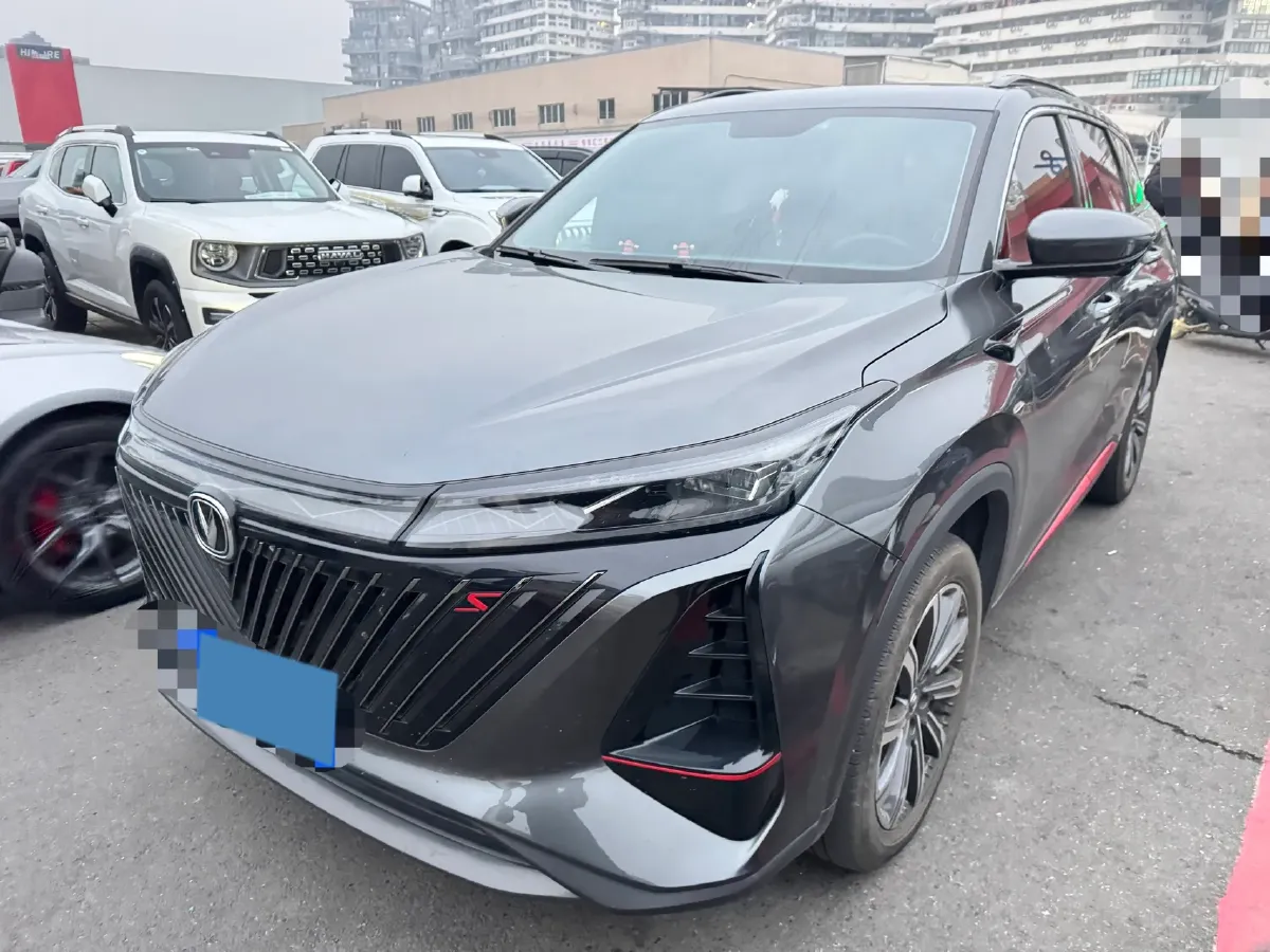 2022 ChangAn CS75 Plus 2.0T 233HP L4 8AT,autocango,china used car exporter,china ev exporter,chinese used car exporter,chinese used ev exporter