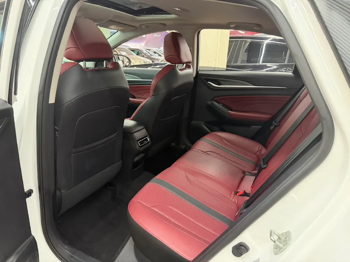 2021 ChangAn Eado 1.4T 160HP L4 7DCT,autocango,china used car exporter,china ev exporter,chinese used car exporter,chinese used ev exporter