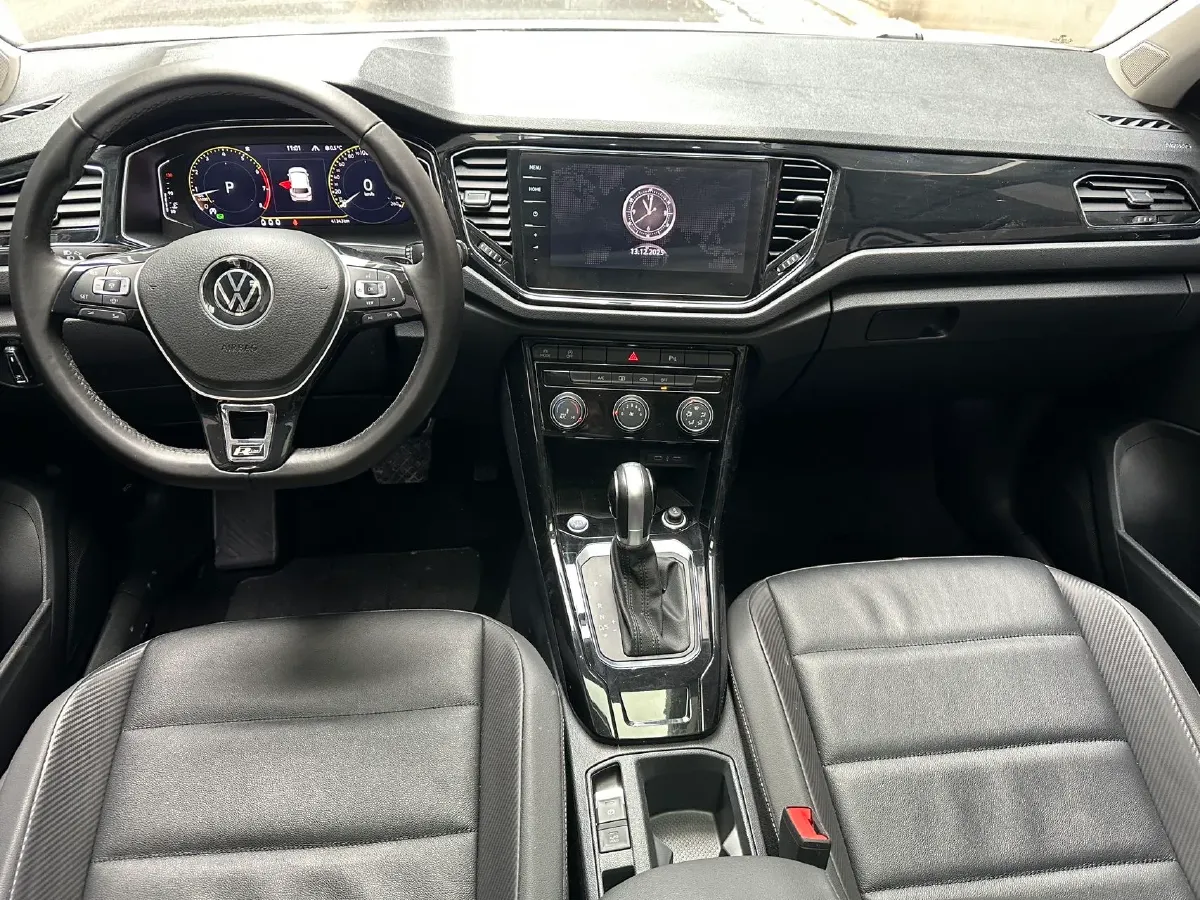 2022 Volkswagen T-Roc 1.4T 150HP L4 7DCT,autocango,china used car exporter,china ev exporter,chinese used car exporter,chinese used ev exporter