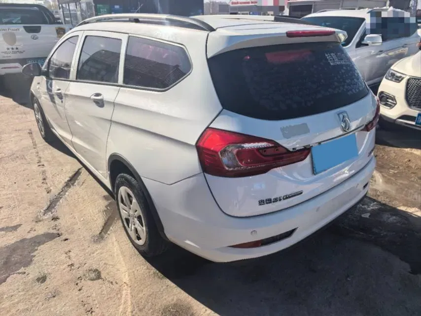 2017 BaoJun 310W 1.5L 112HP L4 6MT,autocango,china used car exporter,china ev exporter,chinese used car exporter,chinese used ev exporter