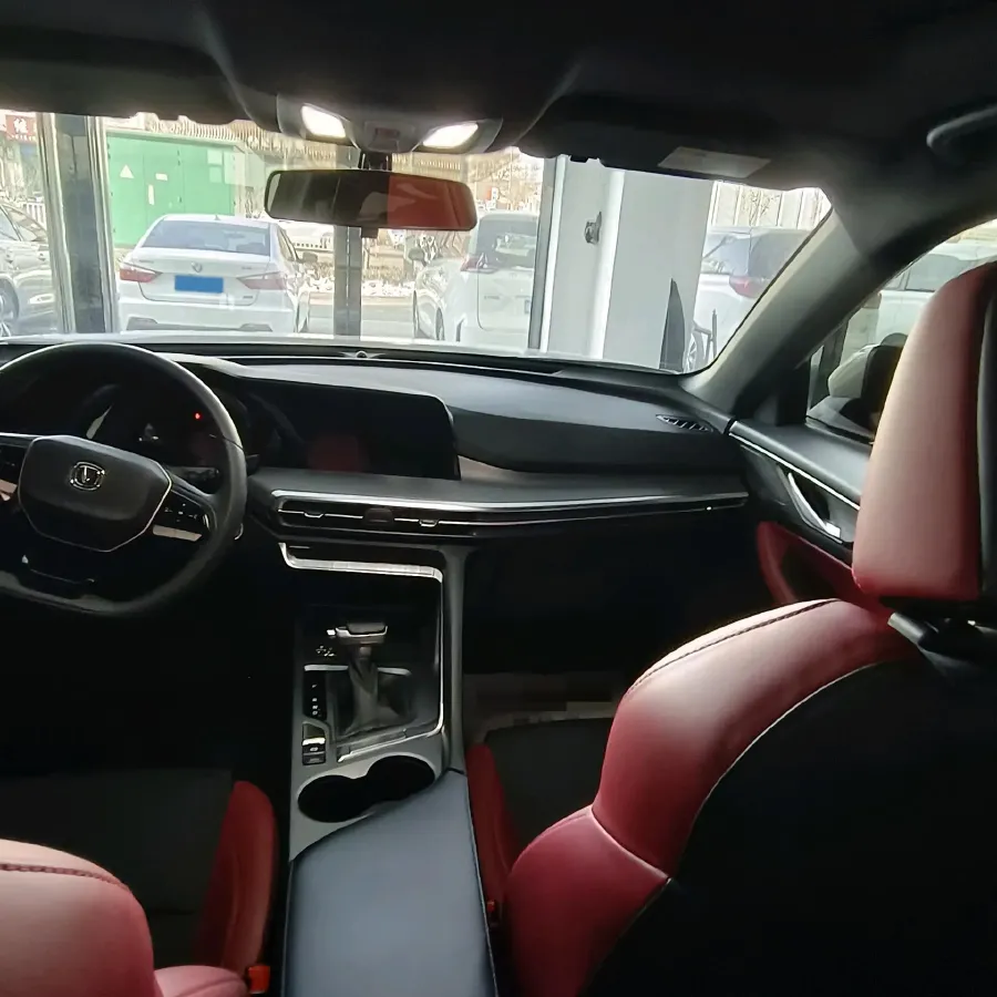 2023 ChangAn CS35 Plus 1.4T 160HP L4 7DCT,autocango,china used car exporter,china ev exporter,chinese used car exporter,chinese used ev exporter