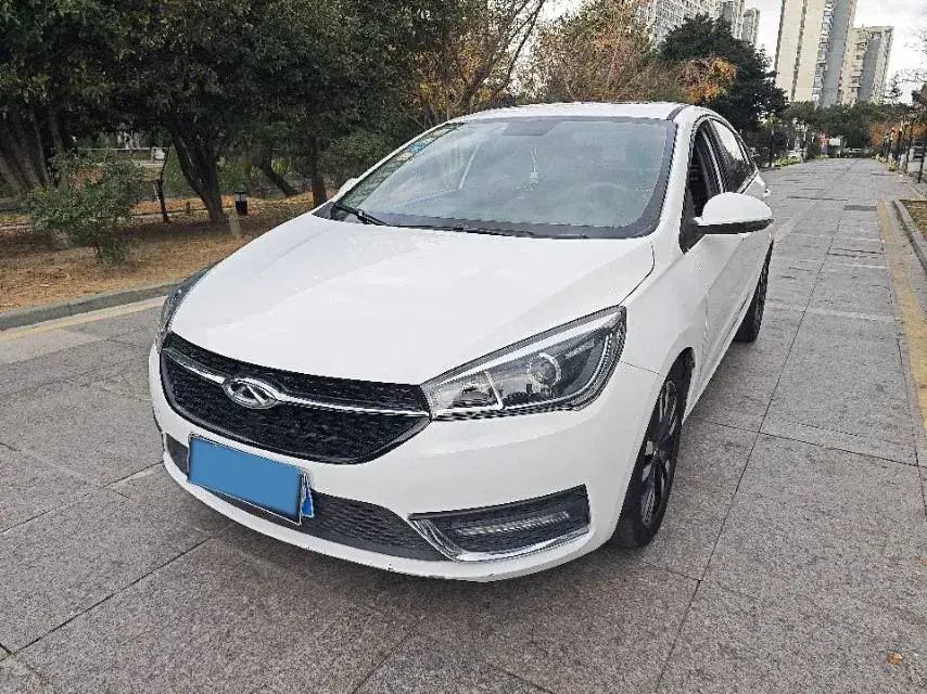 2017 ChangAn CS35 1.6L 125HP L4 4AT 2017 ChangAn CS35 1.6L 125HP L4 4AT