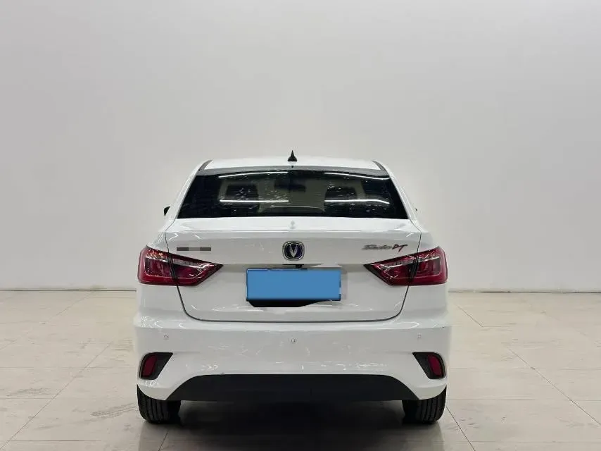 2019 ChangAn Eado DT 1.6L 125HP L4 5MT,autocango,china used car exporter,china ev exporter,chinese used car exporter,chinese used ev exporter