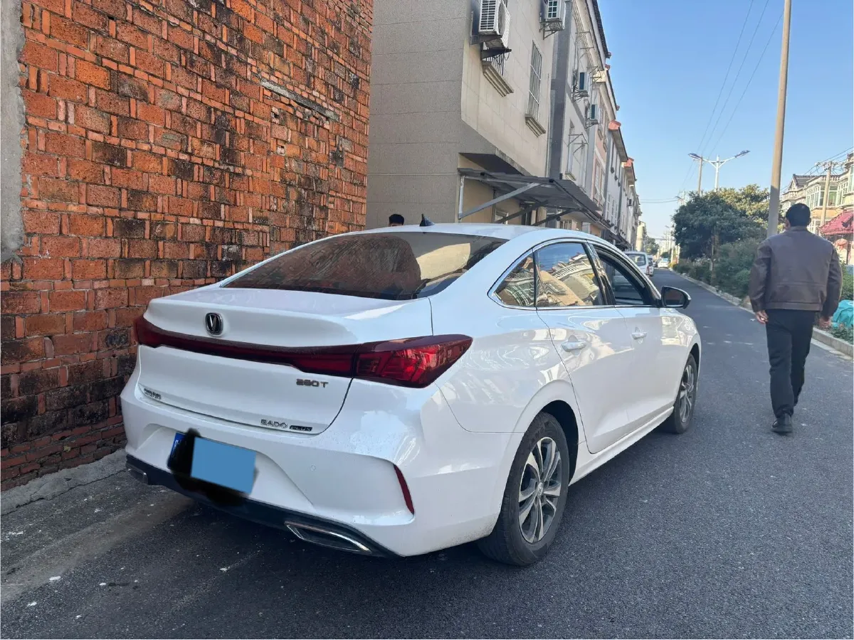 2022 ChangAn Eado 1.4T 160HP L4 7DCT,autocango,china used car exporter,china ev exporter,chinese used car exporter,chinese used ev exporter