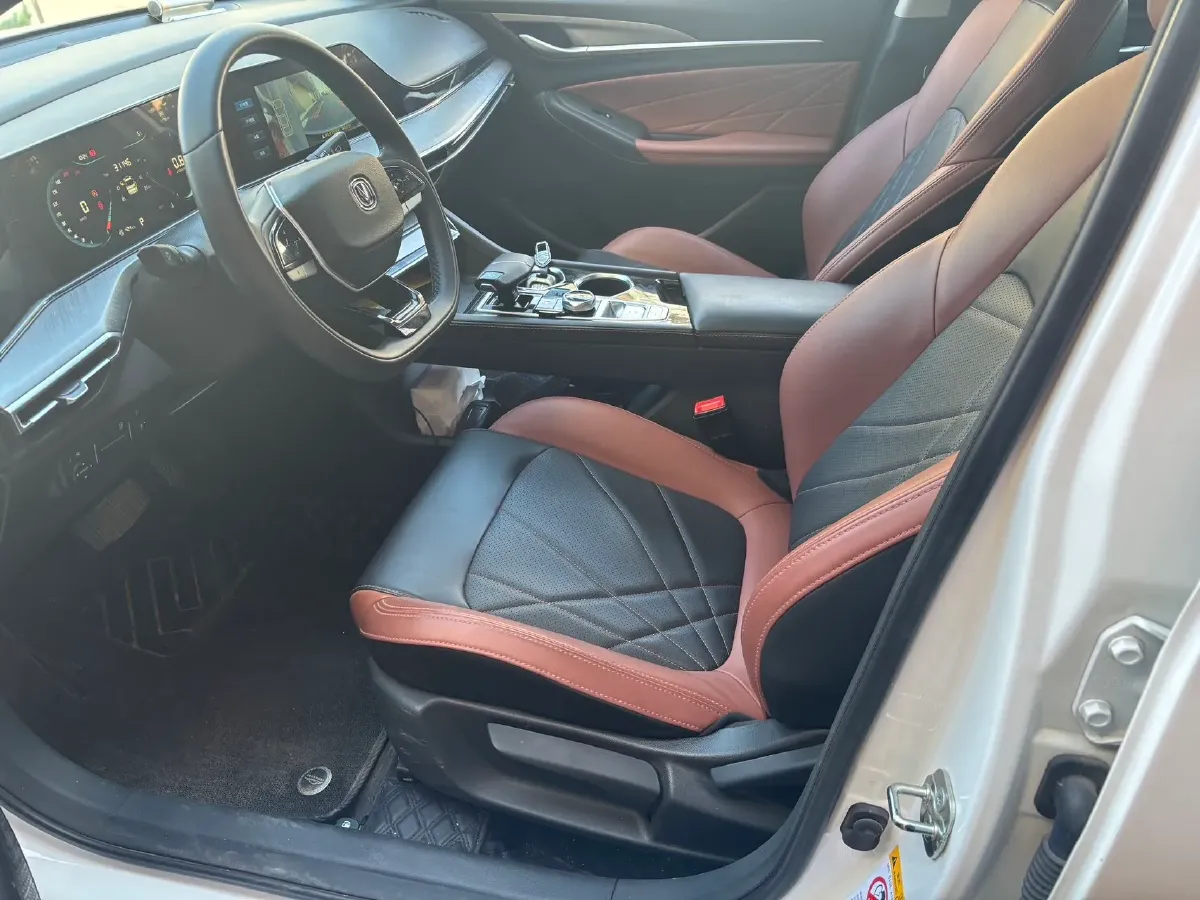 2022 ChangAn Eado 1.4T 160HP L4 7DCT,autocango,china used car exporter,china ev exporter,chinese used car exporter,chinese used ev exporter