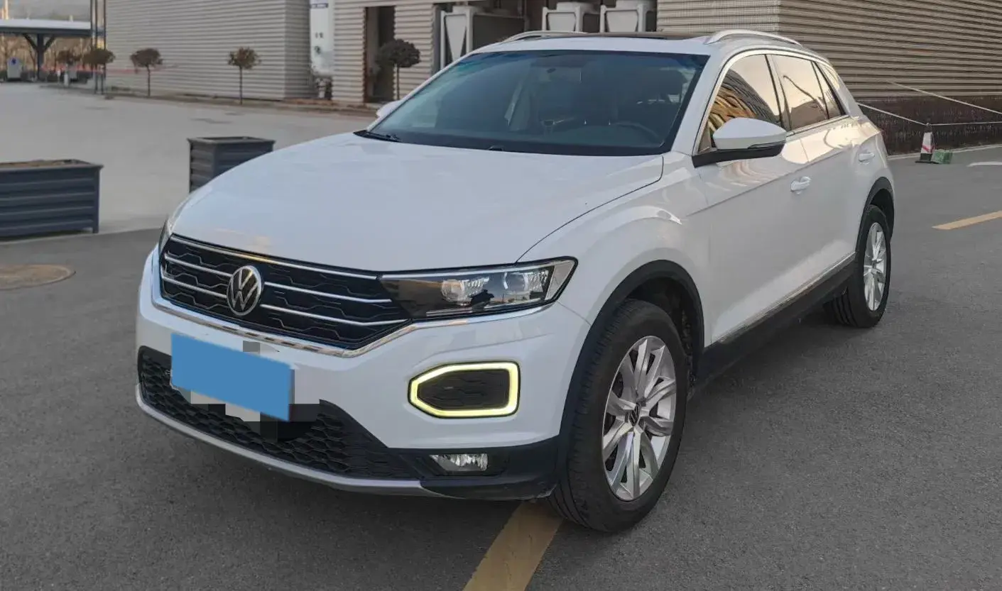 2022 Volkswagen T-Roc 1.4T 150HP L4 7DCT