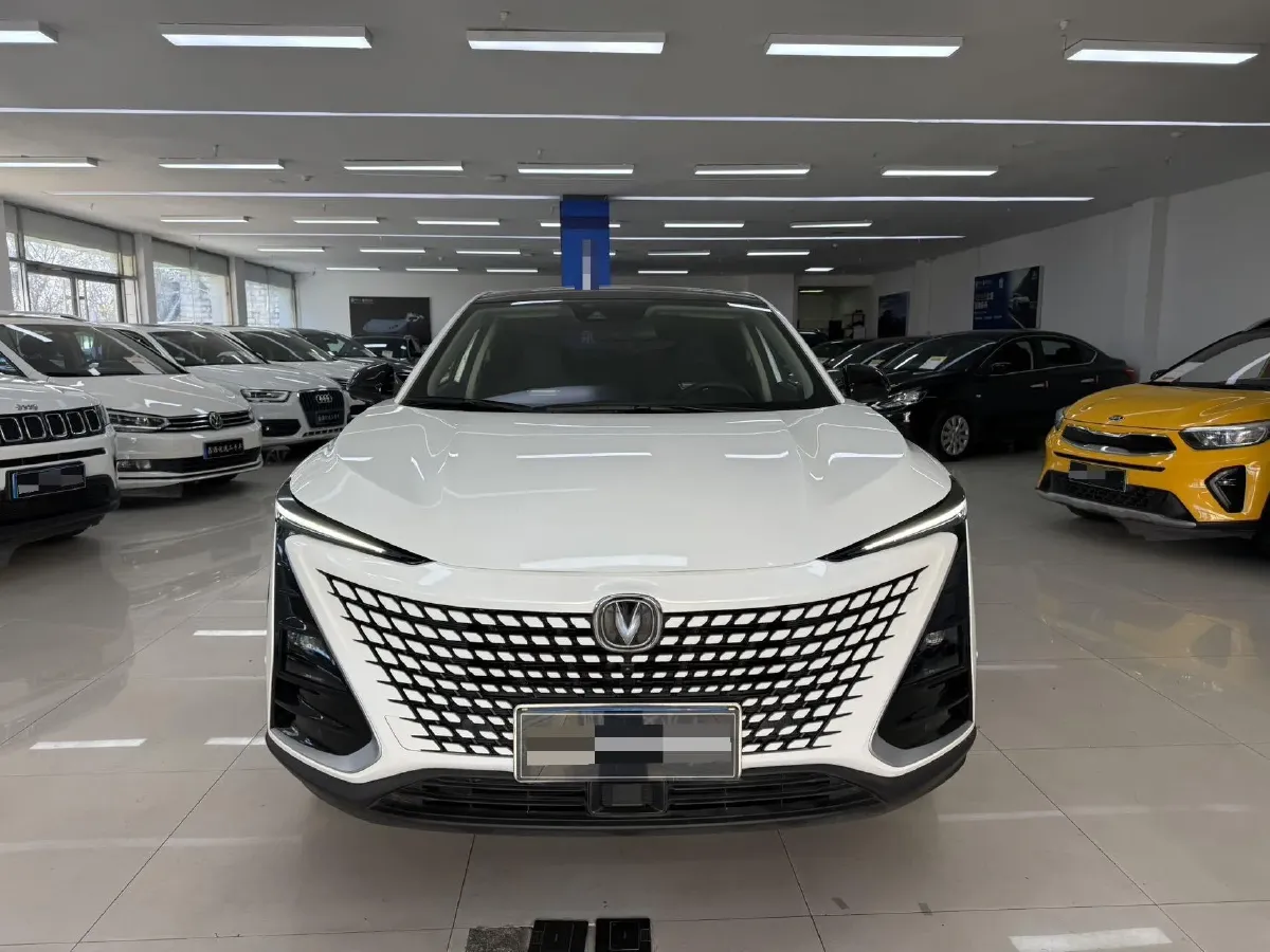 2020 ChangAn UNI-T 1.5T 180HP L4 7DCT,autocango,china used car exporter,china ev exporter,chinese used car exporter,chinese used ev exporter
