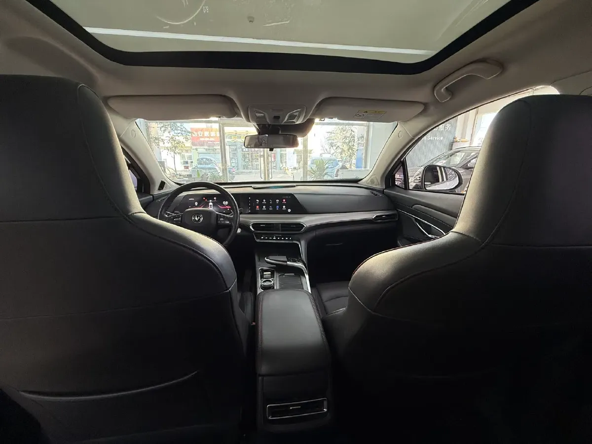 2020 ChangAn UNI-T 1.5T 180HP L4 7DCT,autocango,china used car exporter,china ev exporter,chinese used car exporter,chinese used ev exporter