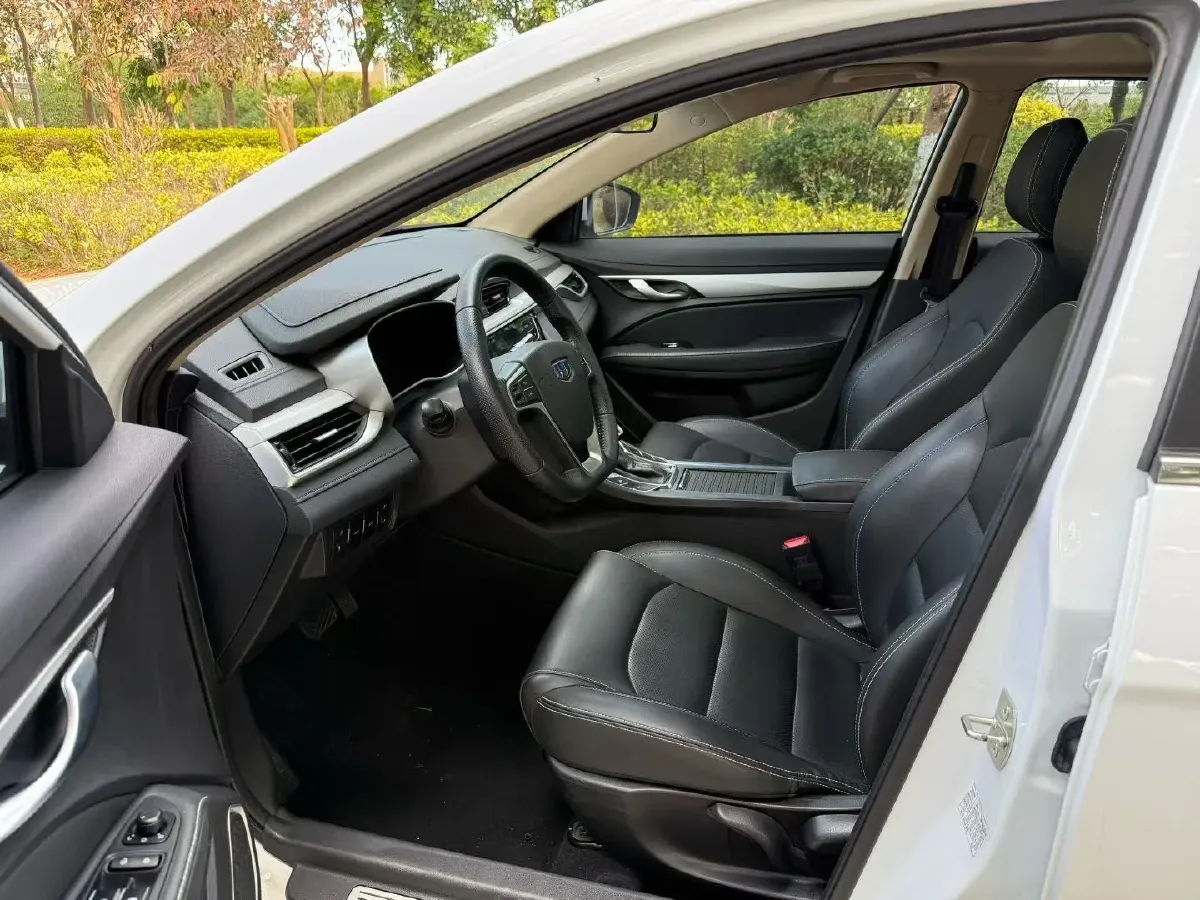 2019 Geely Emgrand 1.5L 109HP L4 CVT,autocango,china used car exporter,china ev exporter,chinese used car exporter,chinese used ev exporter