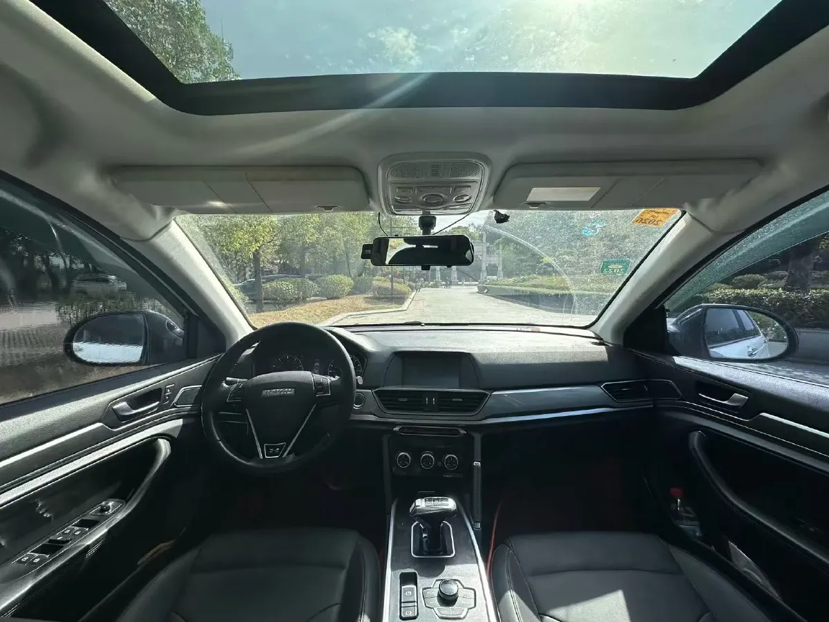 2018 Haval H6 1.5T 150HP L4 7DCT,autocango,china used car exporter,china ev exporter,chinese used car exporter,chinese used ev exporter