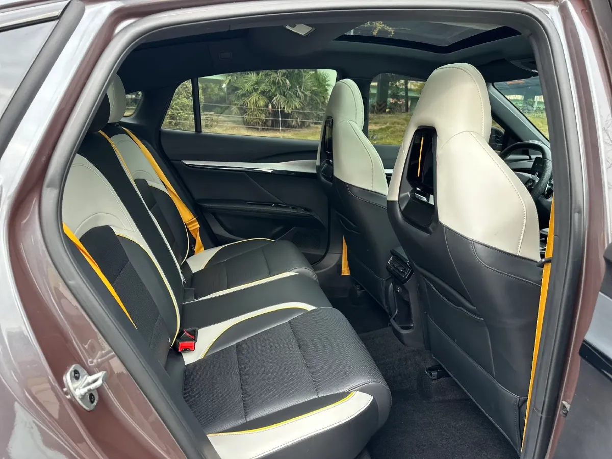 2021 MG 5 1.5T 173HP L4 7DCT,autocango,china used car exporter,china ev exporter,chinese used car exporter,chinese used ev exporter