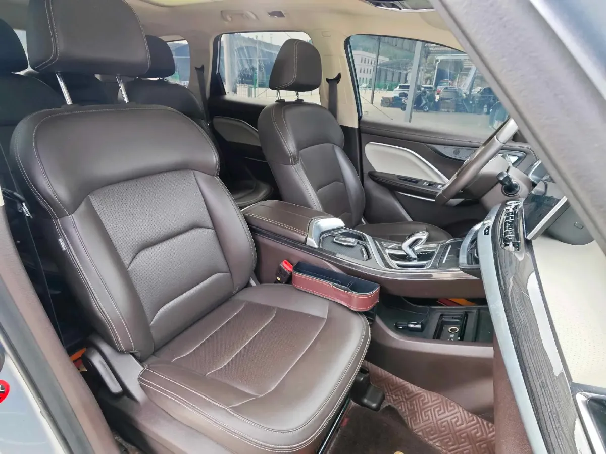 2021 Geely JiaJi 1.8T 184HP L4 7DCT,autocango,china used car exporter,china ev exporter,chinese used car exporter,chinese used ev exporter