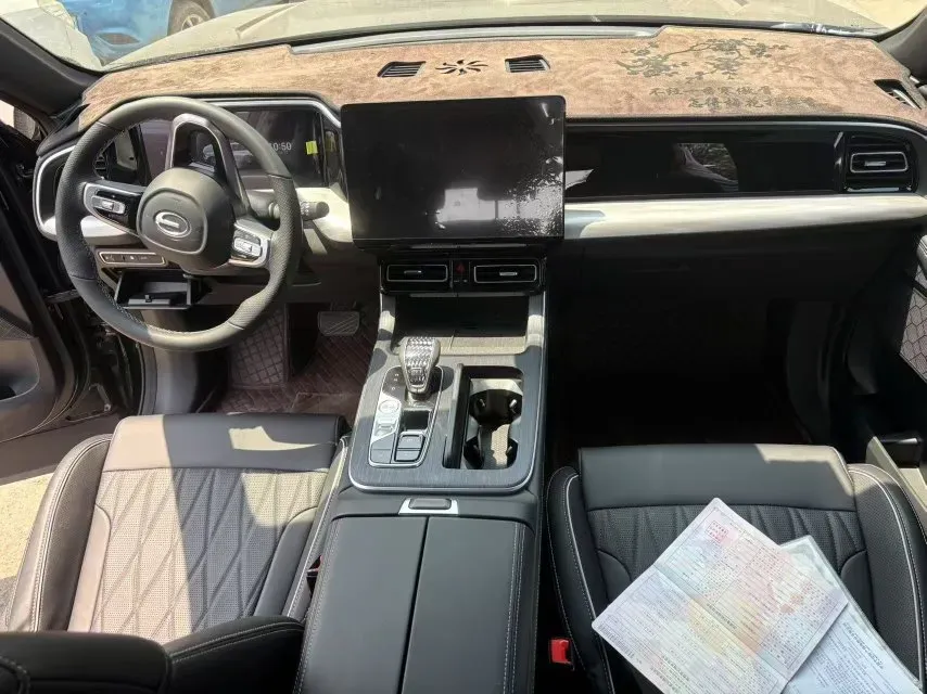 2024 GAC Trumpchi GS8 2.0T 252HP L4 8AT,autocango,china used car exporter,china ev exporter,chinese used car exporter,chinese used ev exporter