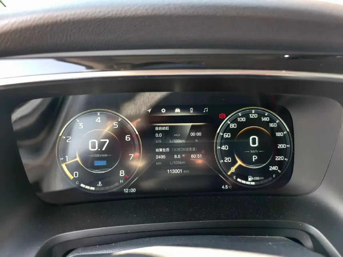 2021 GAC Trumpchi M8 2.0T 252HP L4 8AT,autocango,china used car exporter,china ev exporter,chinese used car exporter,chinese used ev exporter