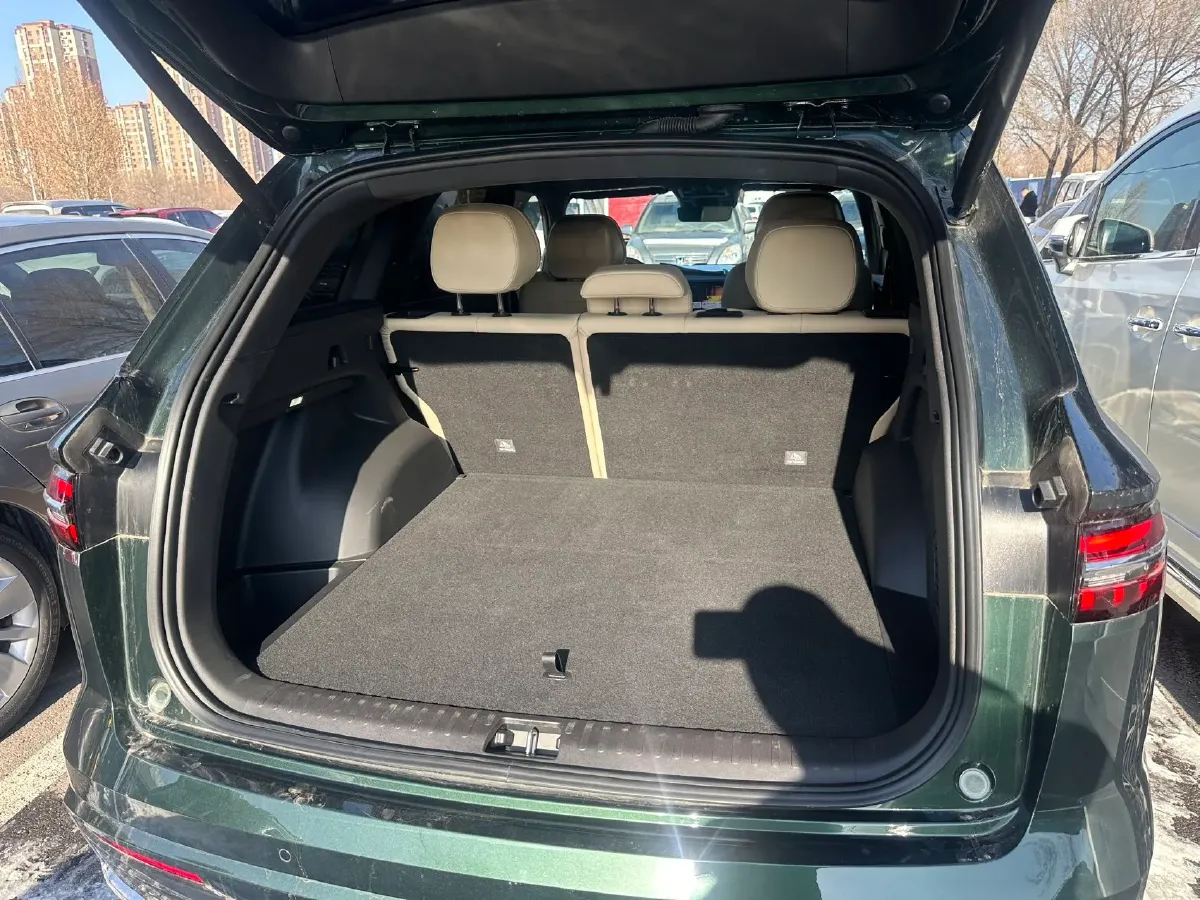 2025 Geely Monjaro 2.0T 238HP L4 8AT,autocango,china used car exporter,china ev exporter,chinese used car exporter,chinese used ev exporter