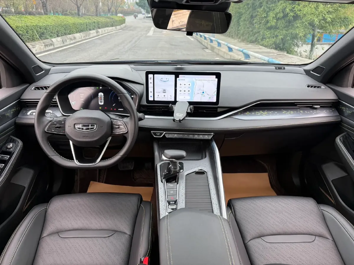 2023 Geely Preface 1.5T 181HP L4 7DCT,autocango,china used car exporter,china ev exporter,chinese used car exporter,chinese used ev exporter