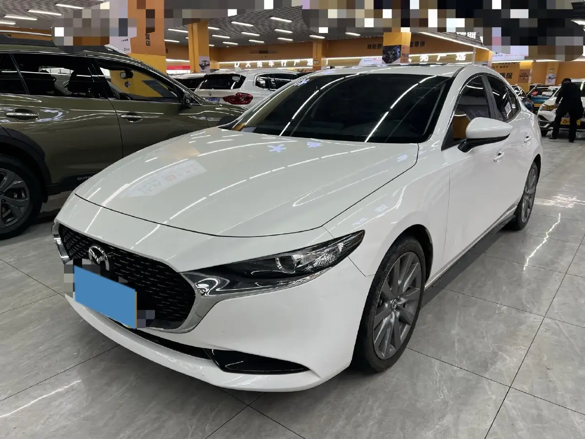 2023 Mazda 3 Axela 2.0L 158HP L4 6AT