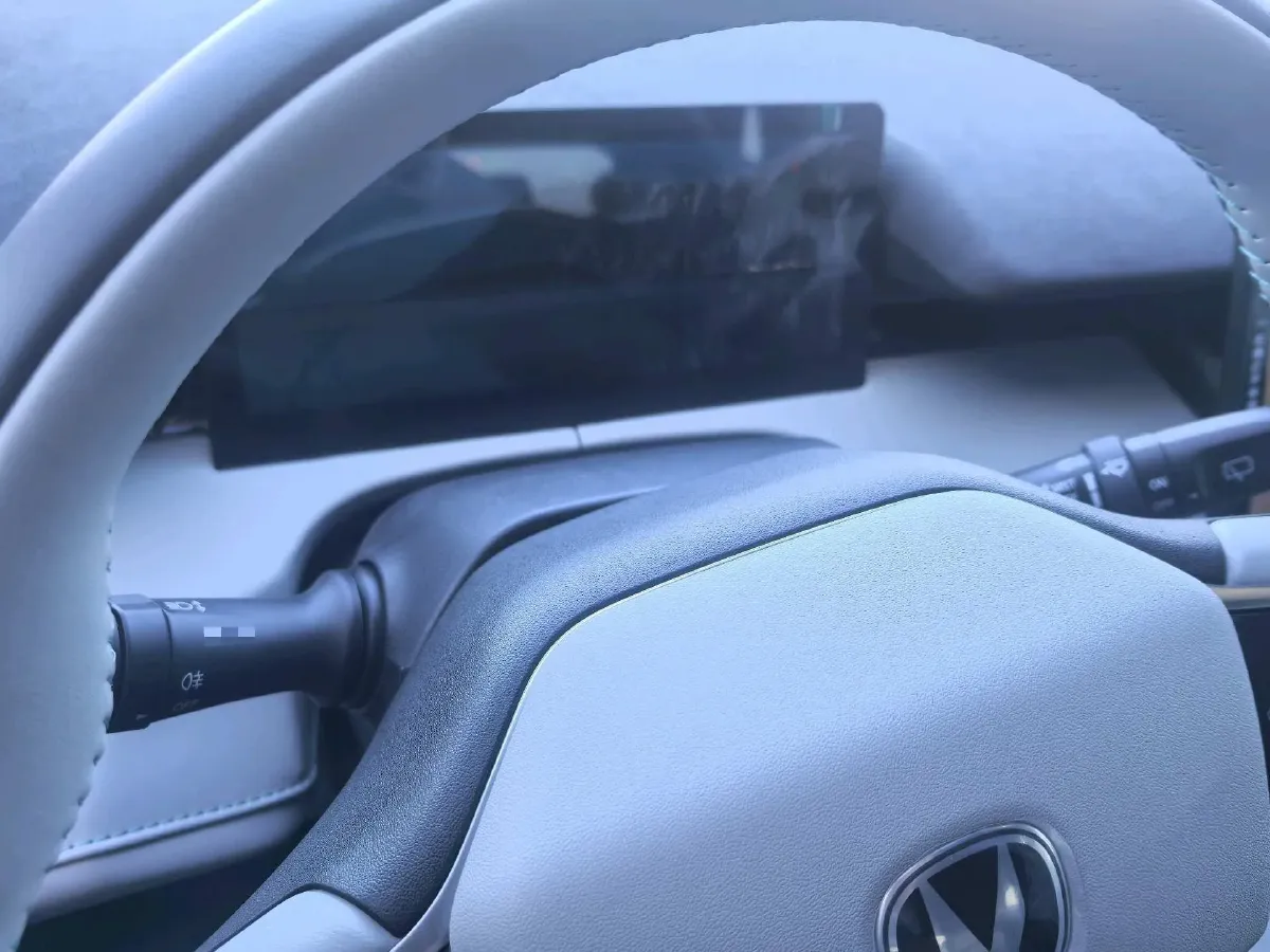 2024 ChangAn UNI-Z 1.5L 98HP L4 E-CVT PHEV 18.4KWH,autocango,china used car exporter,china ev exporter,chinese used car exporter,chinese used ev exporter