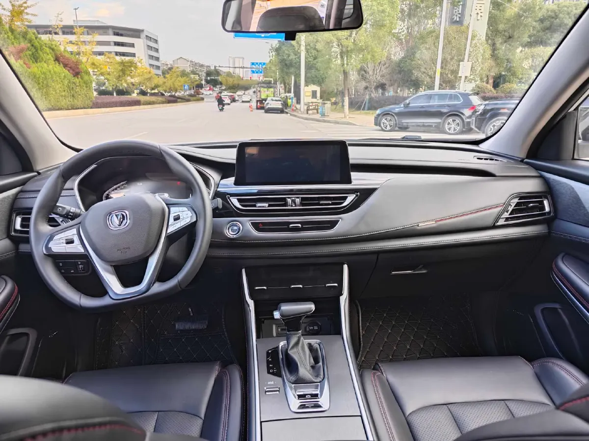 2022 ChangAn CS75 1.5T 180HP L4 7DCT,autocango,china used car exporter,china ev exporter,chinese used car exporter,chinese used ev exporter