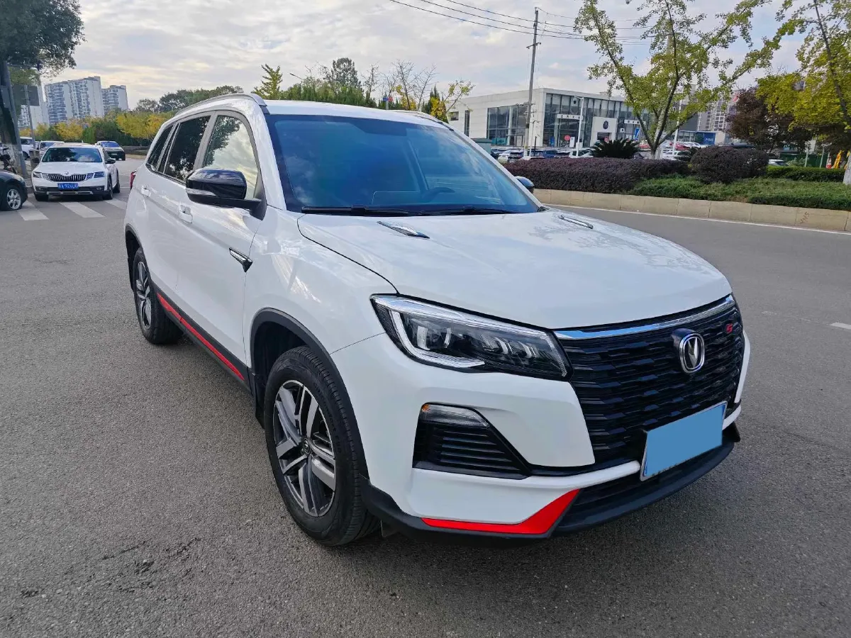 2022 ChangAn CS75 1.5T 180HP L4 7DCT,autocango,china used car exporter,china ev exporter,chinese used car exporter,chinese used ev exporter