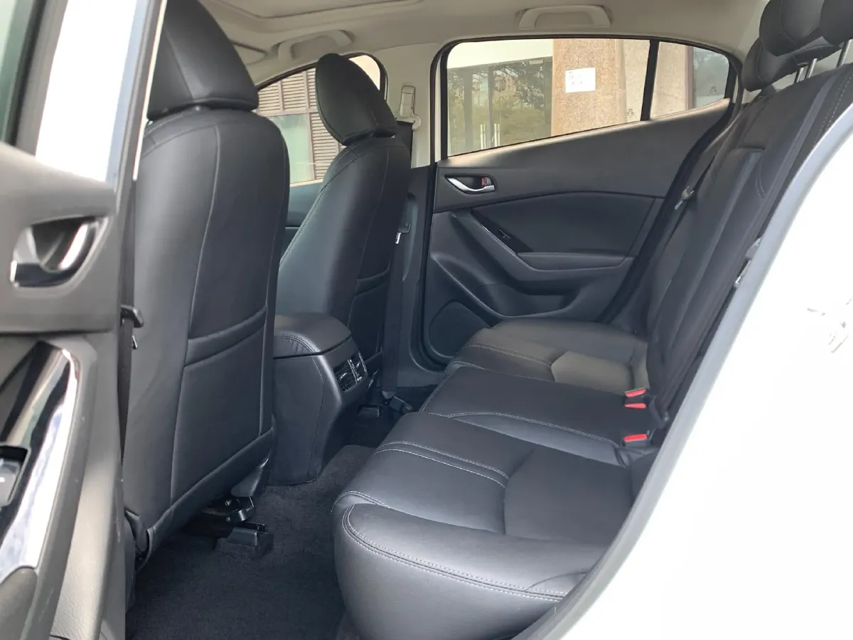 2017 Mazda 3 Axela 1.5L 117HP L4 6AT,autocango,china used car exporter,china ev exporter,chinese used car exporter,chinese used ev exporter