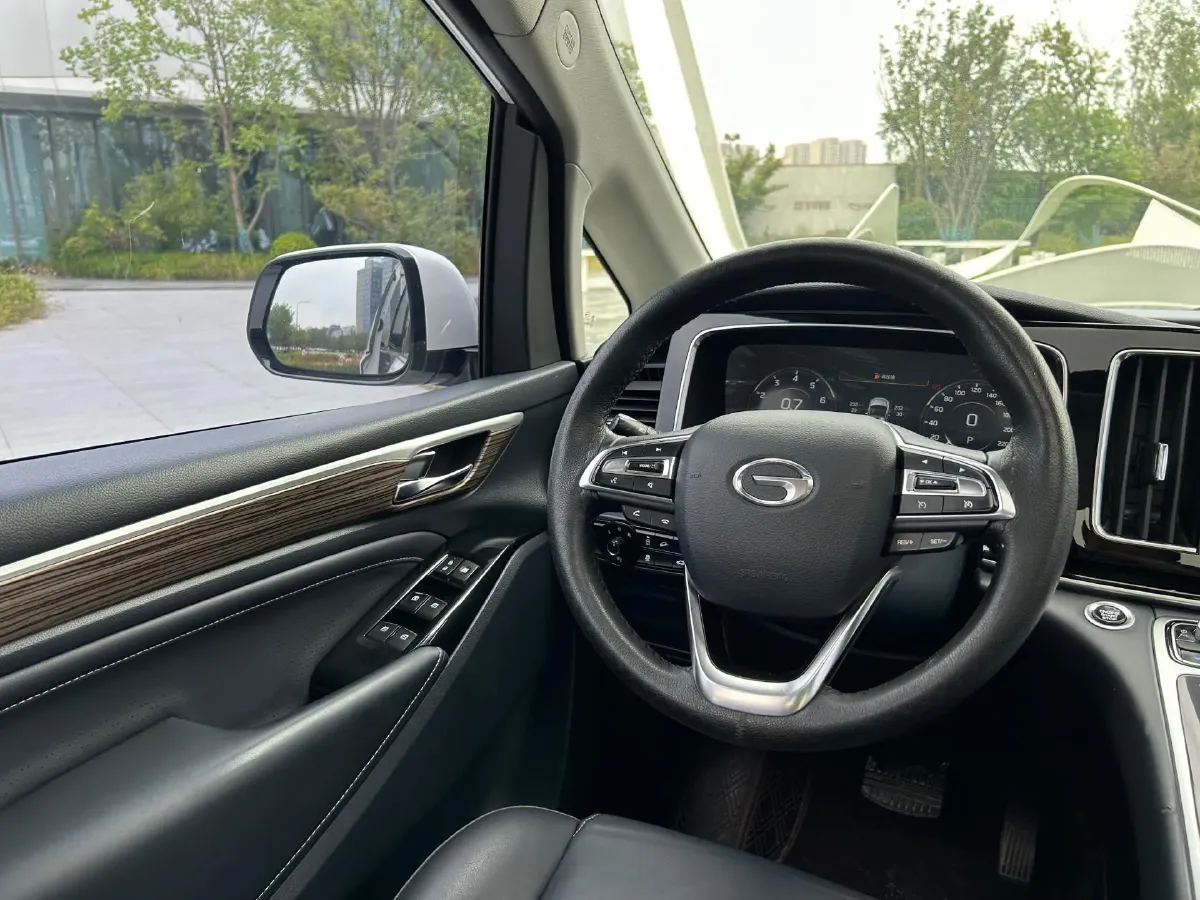 2021 GAC Trumpchi M8 2.0T 252HP L4 8AT,autocango,china used car exporter,china ev exporter,chinese used car exporter,chinese used ev exporter