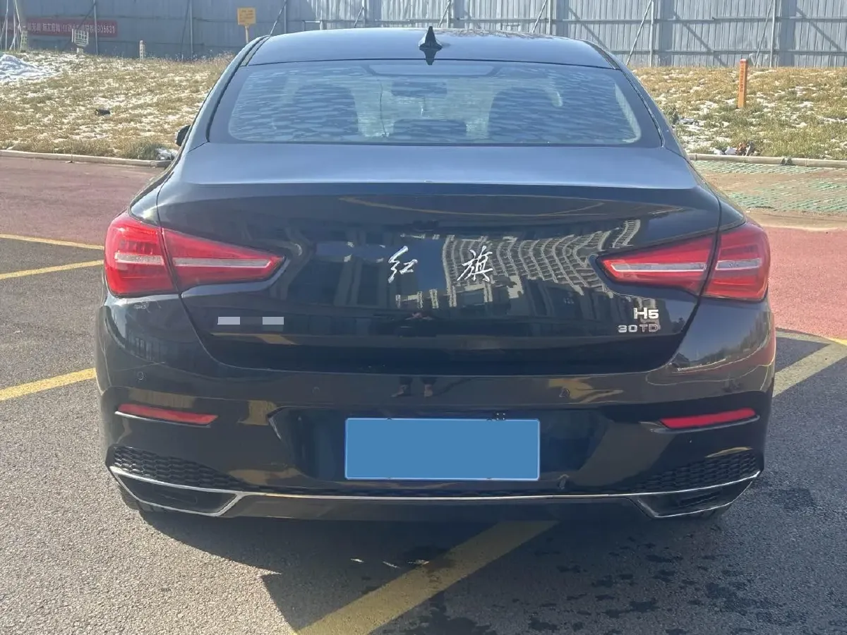 2020 HongQi H5 1.5T 169HP L4 7DCT,autocango,china used car exporter,china ev exporter,chinese used car exporter,chinese used ev exporter