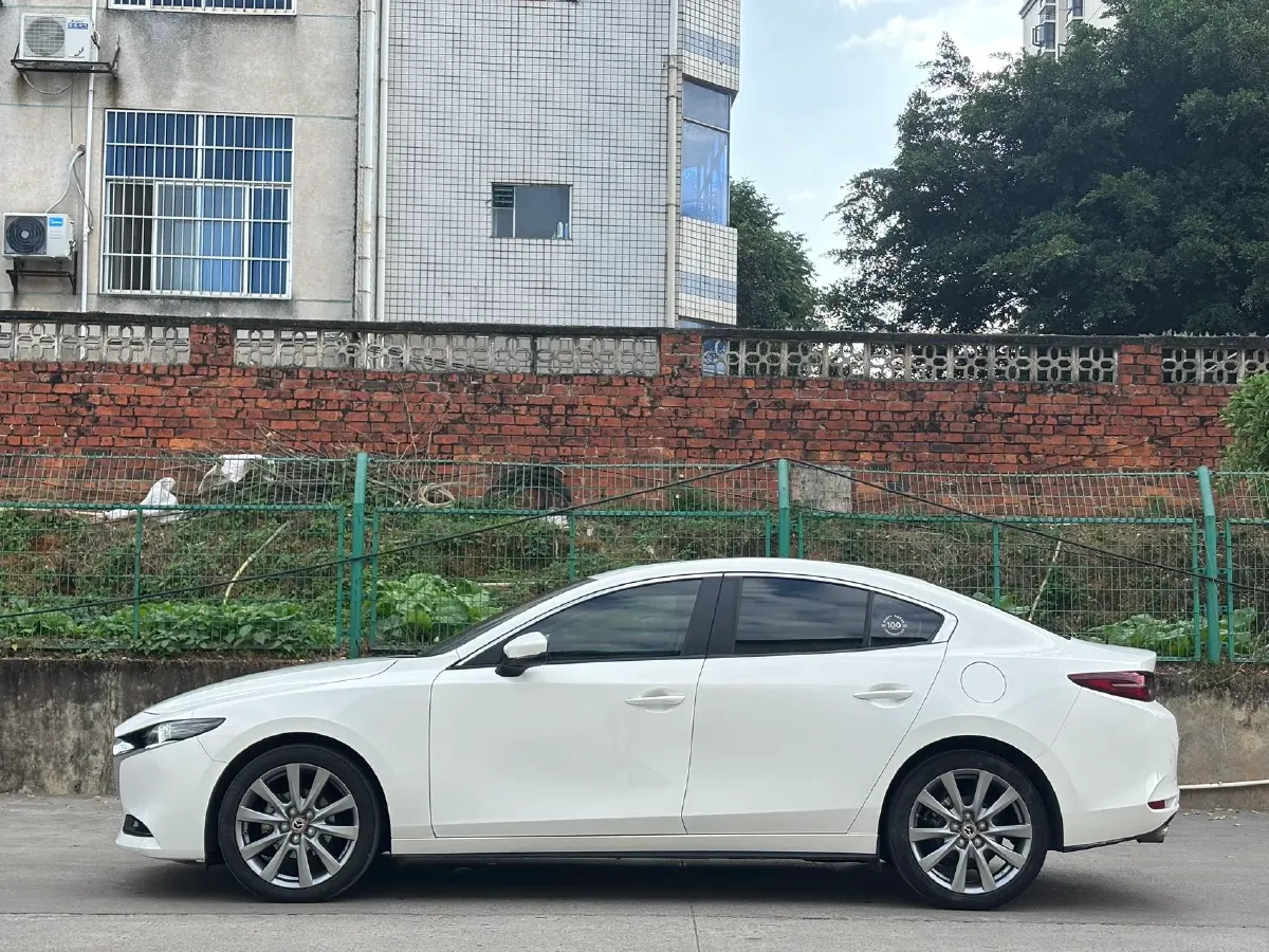 2021 Mazda 3 Axela 2.0L 158HP L4 6AT,autocango,china used car exporter,china ev exporter,chinese used car exporter,chinese used ev exporter