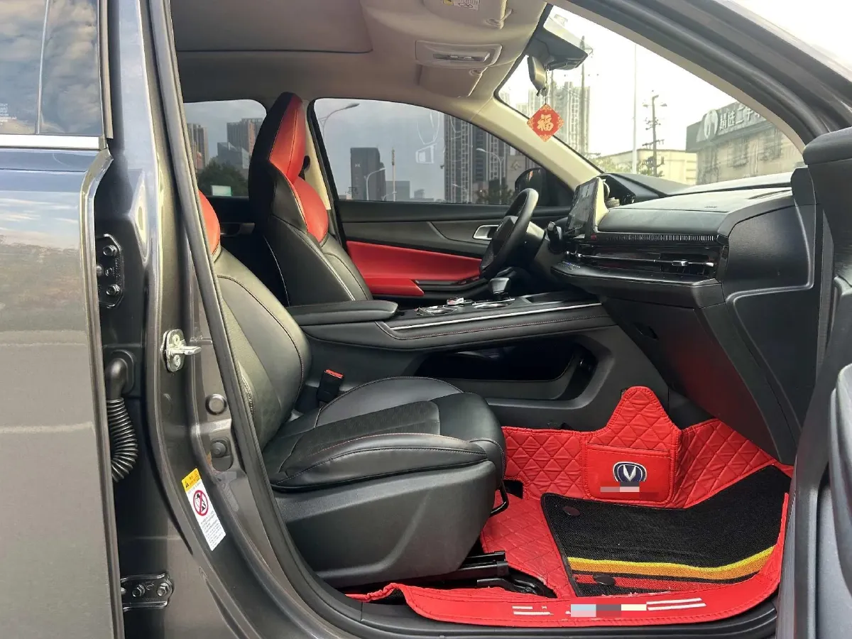 2022 ChangAn Oshan X7 Plus 1.5T 188HP L4 7DCT,autocango,china used car exporter,china ev exporter,chinese used car exporter,chinese used ev exporter