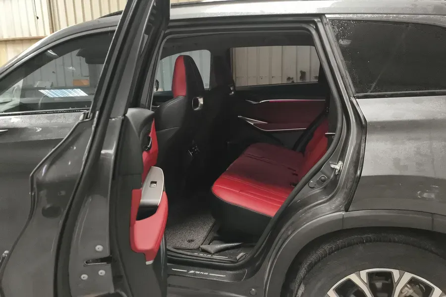 2020 ChangAn CS75 Plus 2.0T 233HP L4 8AT,autocango,china used car exporter,china ev exporter,chinese used car exporter,chinese used ev exporter