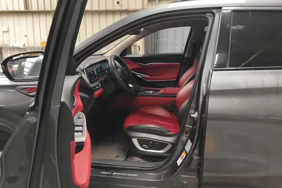 2020 ChangAn CS75 Plus 2.0T 233HP L4 8AT,autocango,china used car exporter,china ev exporter,chinese used car exporter,chinese used ev exporter