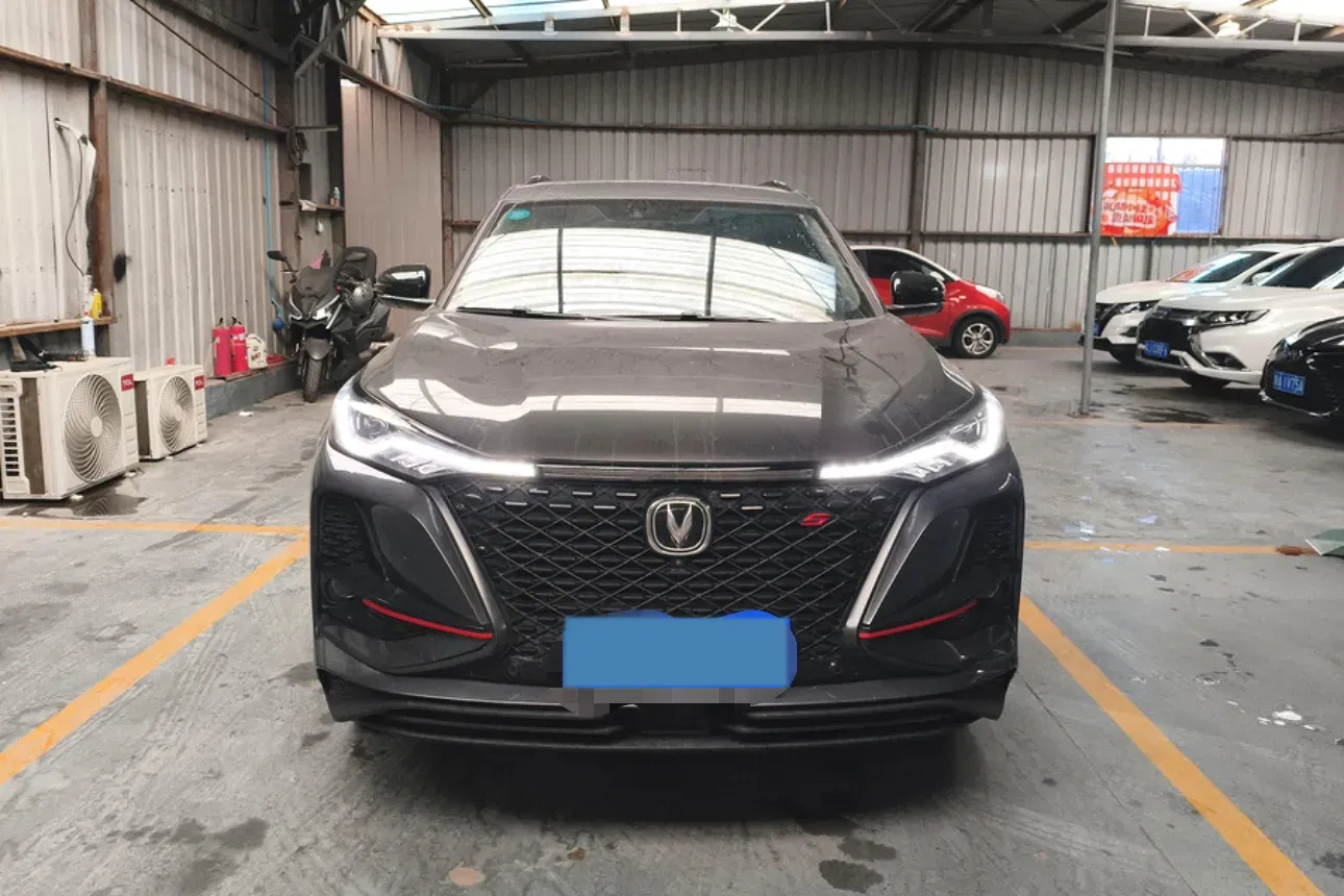 2020 ChangAn CS75 Plus 2.0T 233HP L4 8AT,autocango,china used car exporter,china ev exporter,chinese used car exporter,chinese used ev exporter
