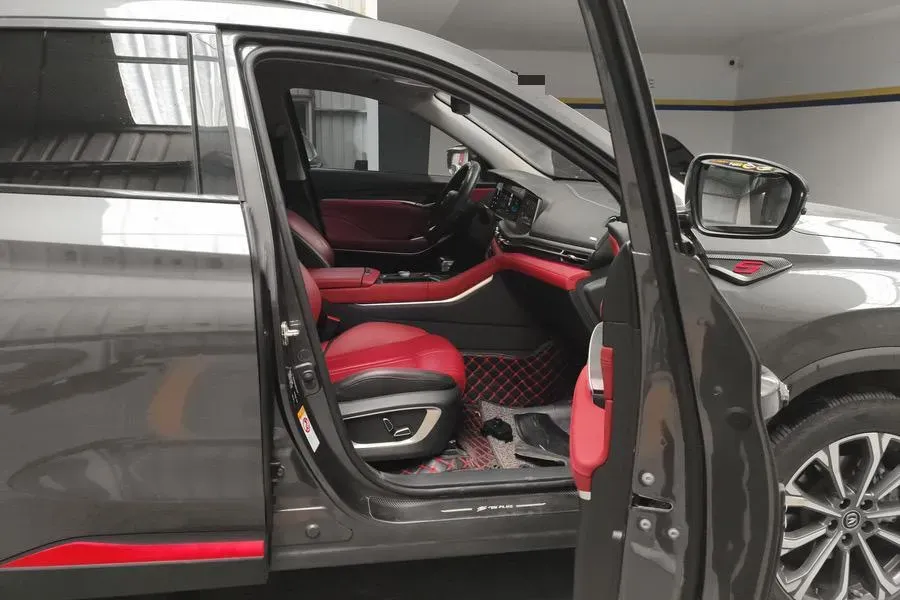 2020 ChangAn CS75 Plus 2.0T 233HP L4 8AT,autocango,china used car exporter,china ev exporter,chinese used car exporter,chinese used ev exporter