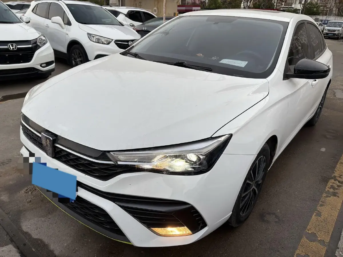 2021 Roewe i5 1.5L 120HP L4 CVT