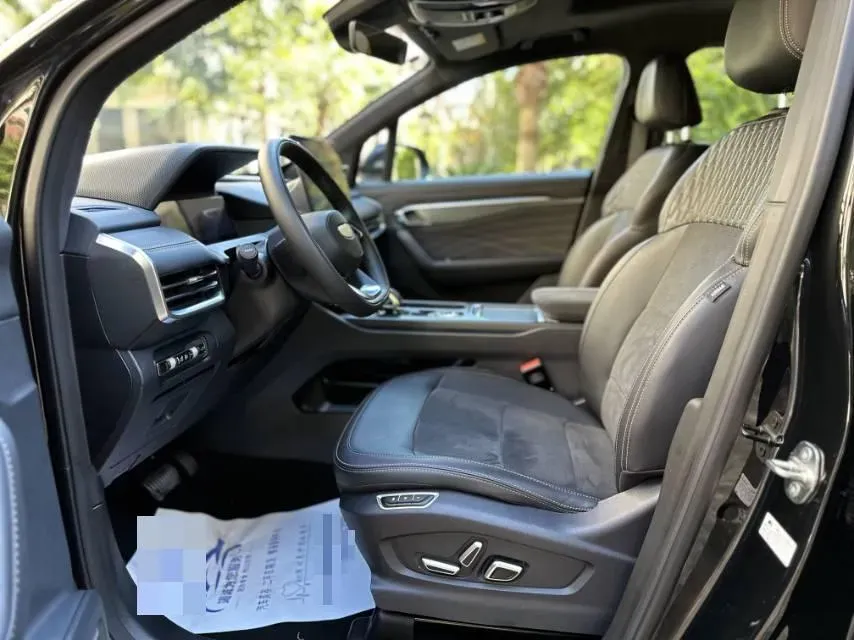 2025 Geely Okavango L 2.0T 218HP L4 7DCT,autocango,china used car exporter,china ev exporter,chinese used car exporter,chinese used ev exporter