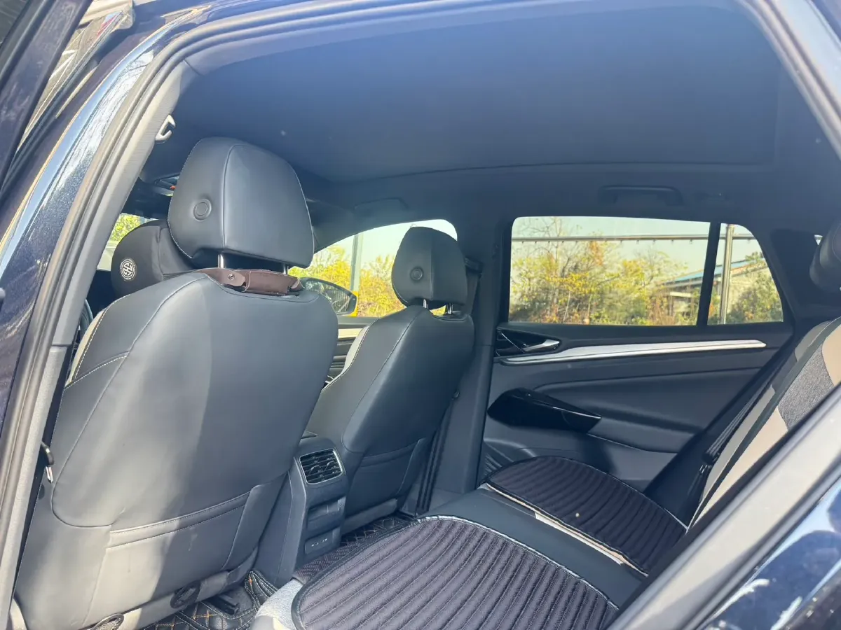 2024 Volkswagen ID.4 Crozz BEV 55.7KWH,autocango,china used car exporter,china ev exporter,chinese used car exporter,chinese used ev exporter