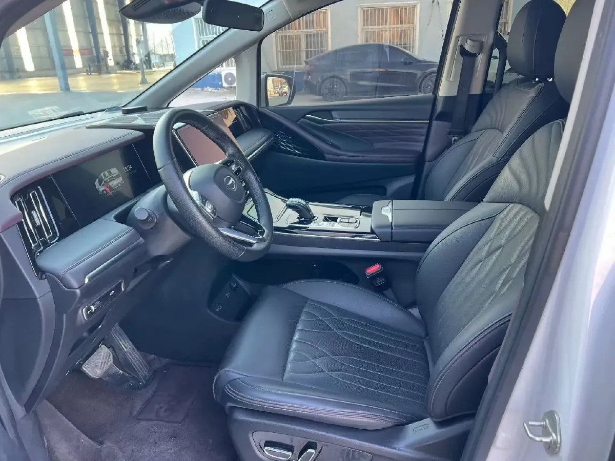 2024 GAC Trumpchi M8 2.0T 252HP L4 8AT,autocango,china used car exporter,china ev exporter,chinese used car exporter,chinese used ev exporter