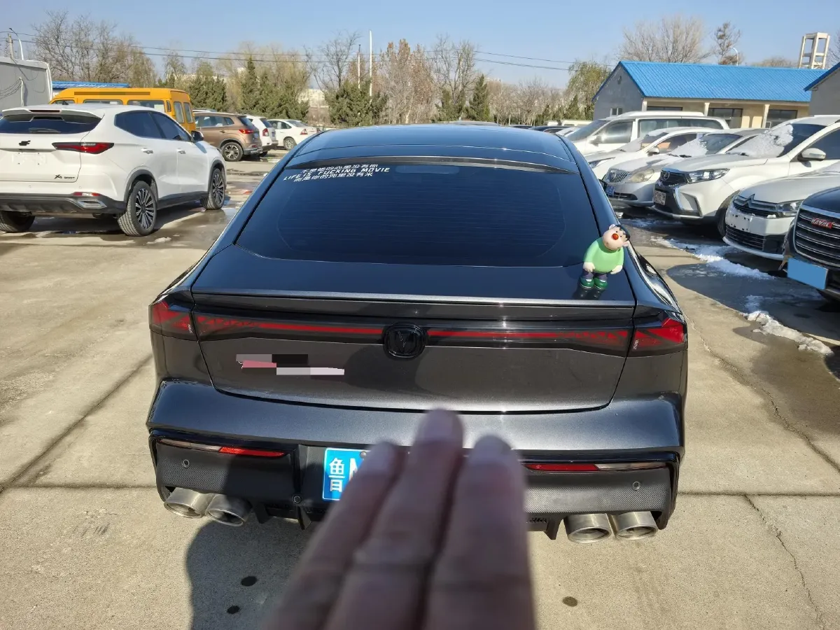 2023 ChangAn UNI-V 1.5T 188HP L4 7DCT,autocango,china used car exporter,china ev exporter,chinese used car exporter,chinese used ev exporter