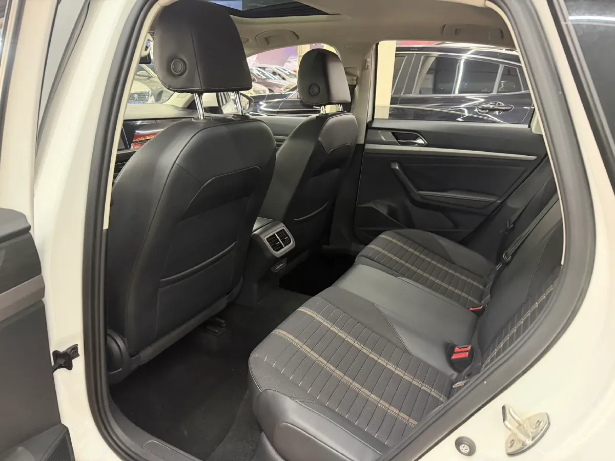 2021 Volkswagen Lavida 1.5L 113HP L4 6AT,autocango,china used car exporter,china ev exporter,chinese used car exporter,chinese used ev exporter