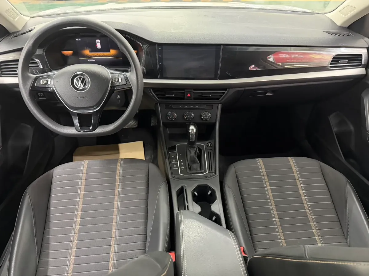 2021 Volkswagen Lavida 1.5L 113HP L4 6AT,autocango,china used car exporter,china ev exporter,chinese used car exporter,chinese used ev exporter