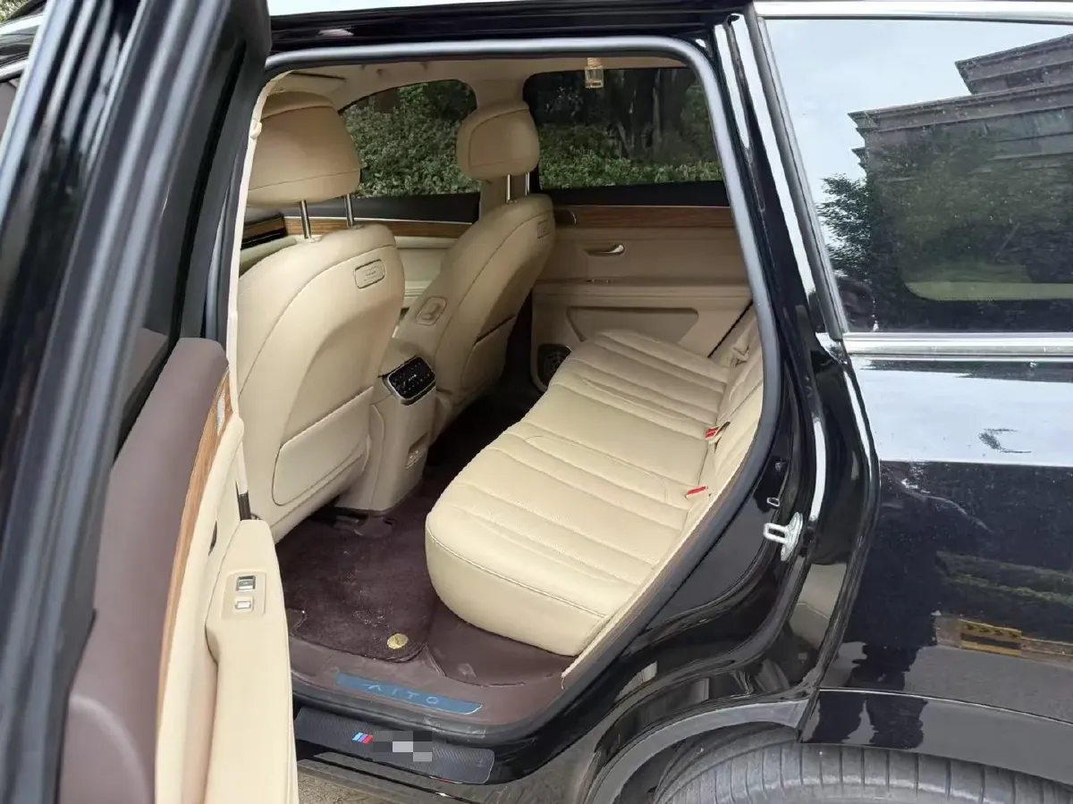 2024 AITO AITO M7 1.5T 152HP L4 REEV 40KWH,autocango,china used car exporter,china ev exporter,chinese used car exporter,chinese used ev exporter