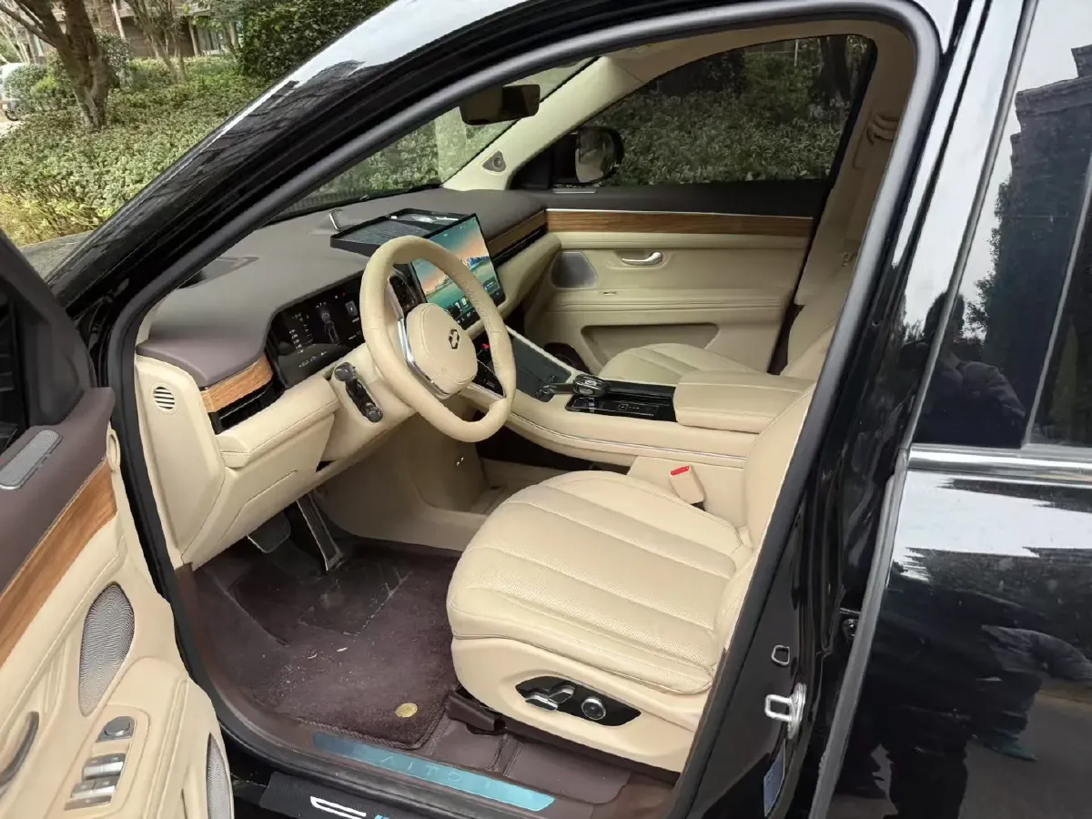 2024 AITO AITO M7 1.5T 152HP L4 REEV 40KWH,autocango,china used car exporter,china ev exporter,chinese used car exporter,chinese used ev exporter