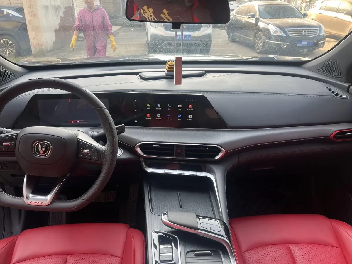 2020 ChangAn UNI-T 1.5T 180HP L4 7DCT,autocango,china used car exporter,china ev exporter,chinese used car exporter,chinese used ev exporter